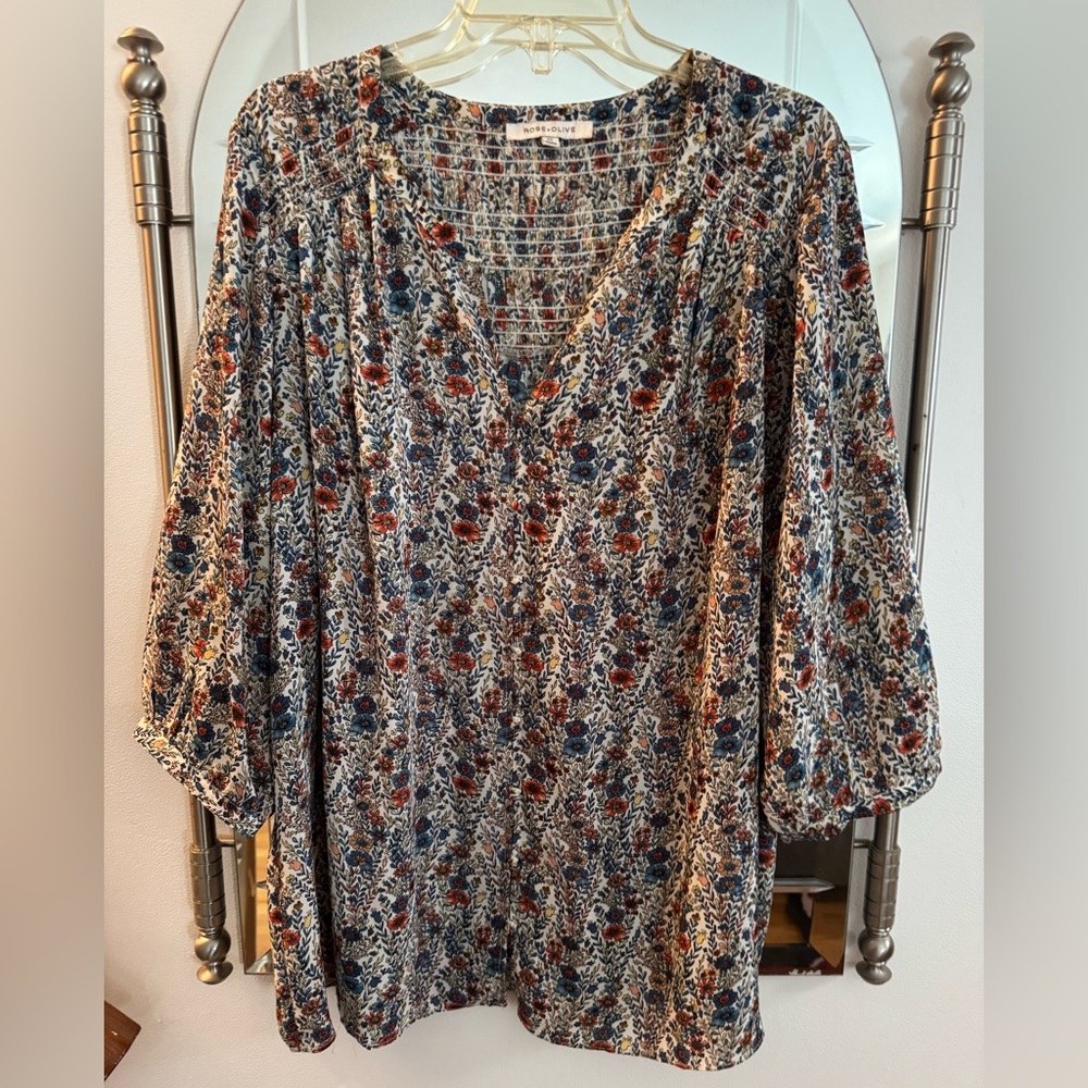Rose & Olive Red Sleeveless Blouse